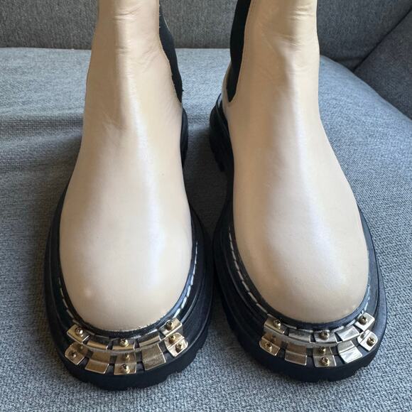 Sandro Liam Chelsea Ivory Cream Leather Boot Pull-on Boho Sz 37 US 6.5 - Picture 3 of 13